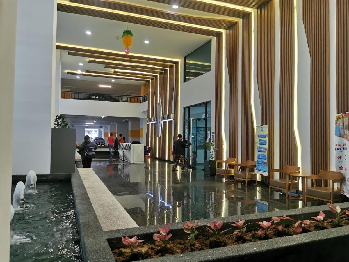 Apple Home 2 At Menara Simfoni, King Size Bed, Cheras, Nexflix, Wifi, Parking Seri Kembangan Exterior photo